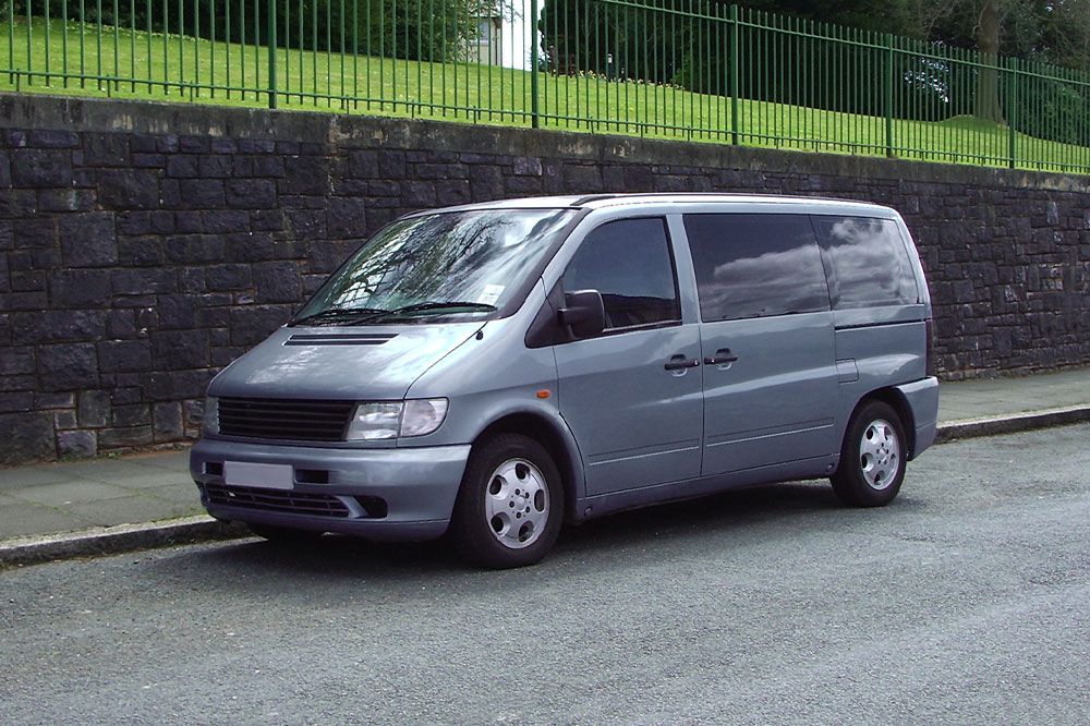 GMC Savana – Engine, Interiors, and Other Features